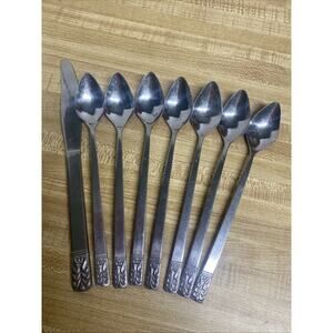 Set Of 8 Flatware Pieces Carlye Cameo Stainless Hong Kong Spoons Knife